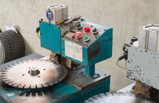 你對金剛石切割片框架鋸了解多少？